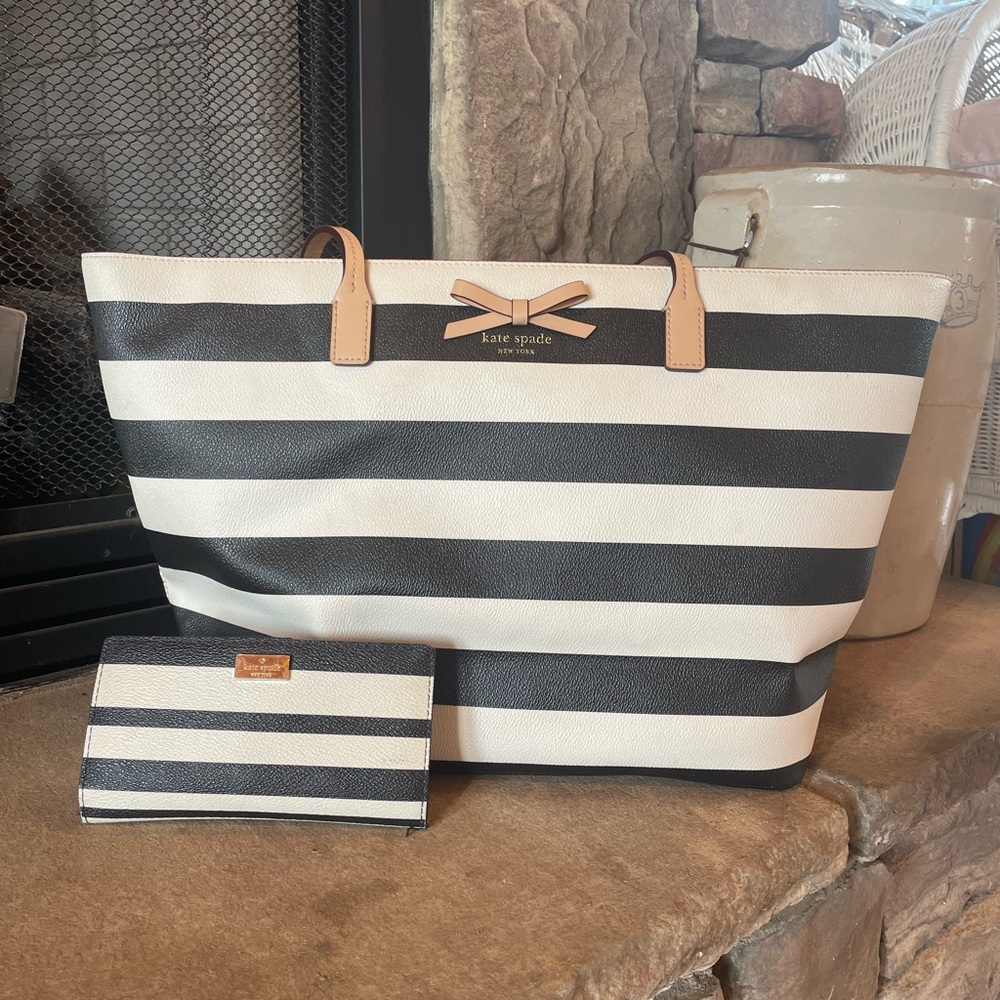 Kate Spade Striped Tote Bag with Bow and Wallet!